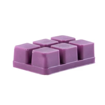 Laventeri hajusteöljyä käytettäväksi bioetanolitakassa. Hajusteöljyä käytettäväksi bioetanolipolttimissa luodakseen houkuttelevan laventerin tuoksun kotona.